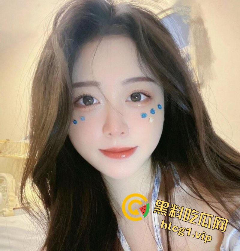 终于搞定小姨子!自带情趣制服,中途男朋友竟然查岗,这骚穴真是润得不行!-3