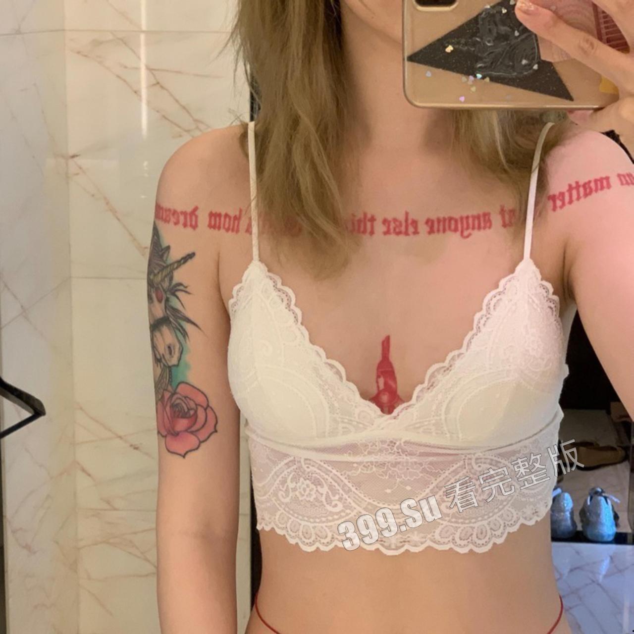 网红界顶流 痞幼 大红前拍的擦边照 合集 105P-52