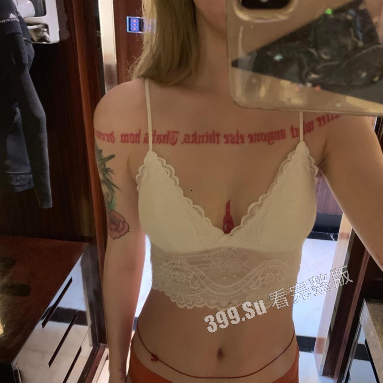 网红界顶流 痞幼 大红前拍的擦边照 合集 105P-53