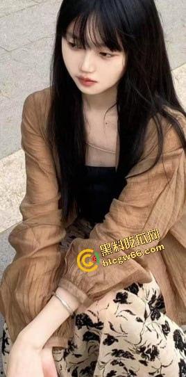 徐州工程学院校花『李婉钰』以撸猫为幌子,被学长骗出爆插内射全程偷拍,粉嫩骚穴被操到喷水!-2