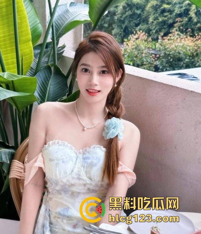 校花张依依人设崩塌!偷情富二代的视频流出,背后故事太狗血!-5