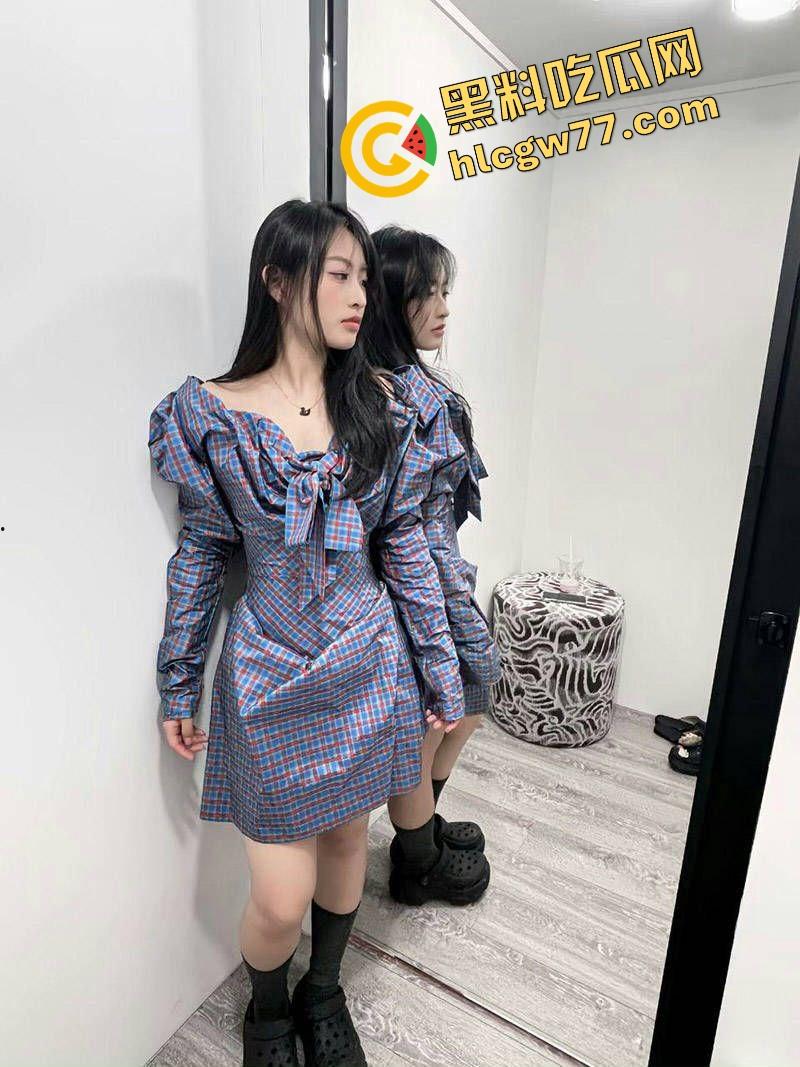 舔狗追了俩学期，她男友早就用手机拍完炮片，无锡职院校花【方诗蕊】的清纯滤镜碎成渣！-7