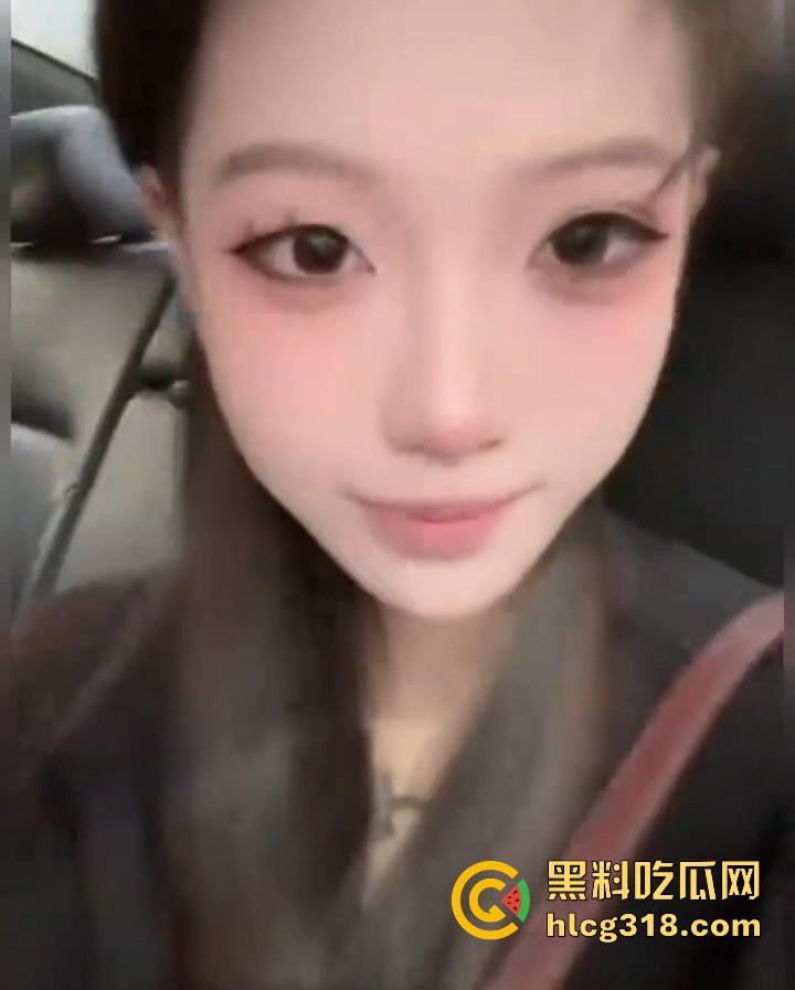 江西鄱阳清纯萝莉【刘颖】和金主裸聊及性爱视频曝光!完美炮架,粉穴无套后入爆操!-4