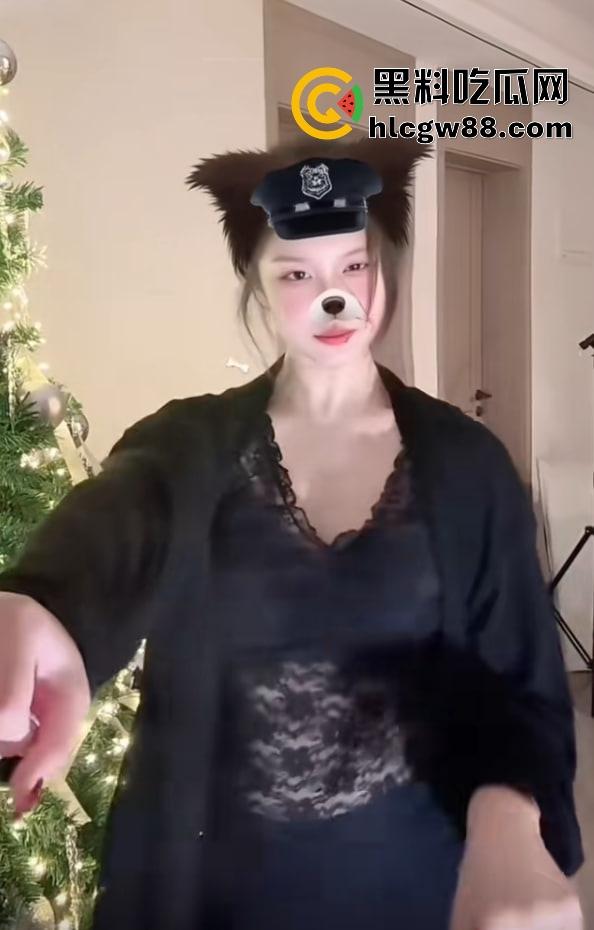 福建厦门抖音嫩妹【孙悦婉】高颜值极品身材性感学生妹,私下当主播PK找干爹,小骚逼被干爹射爆了!-9