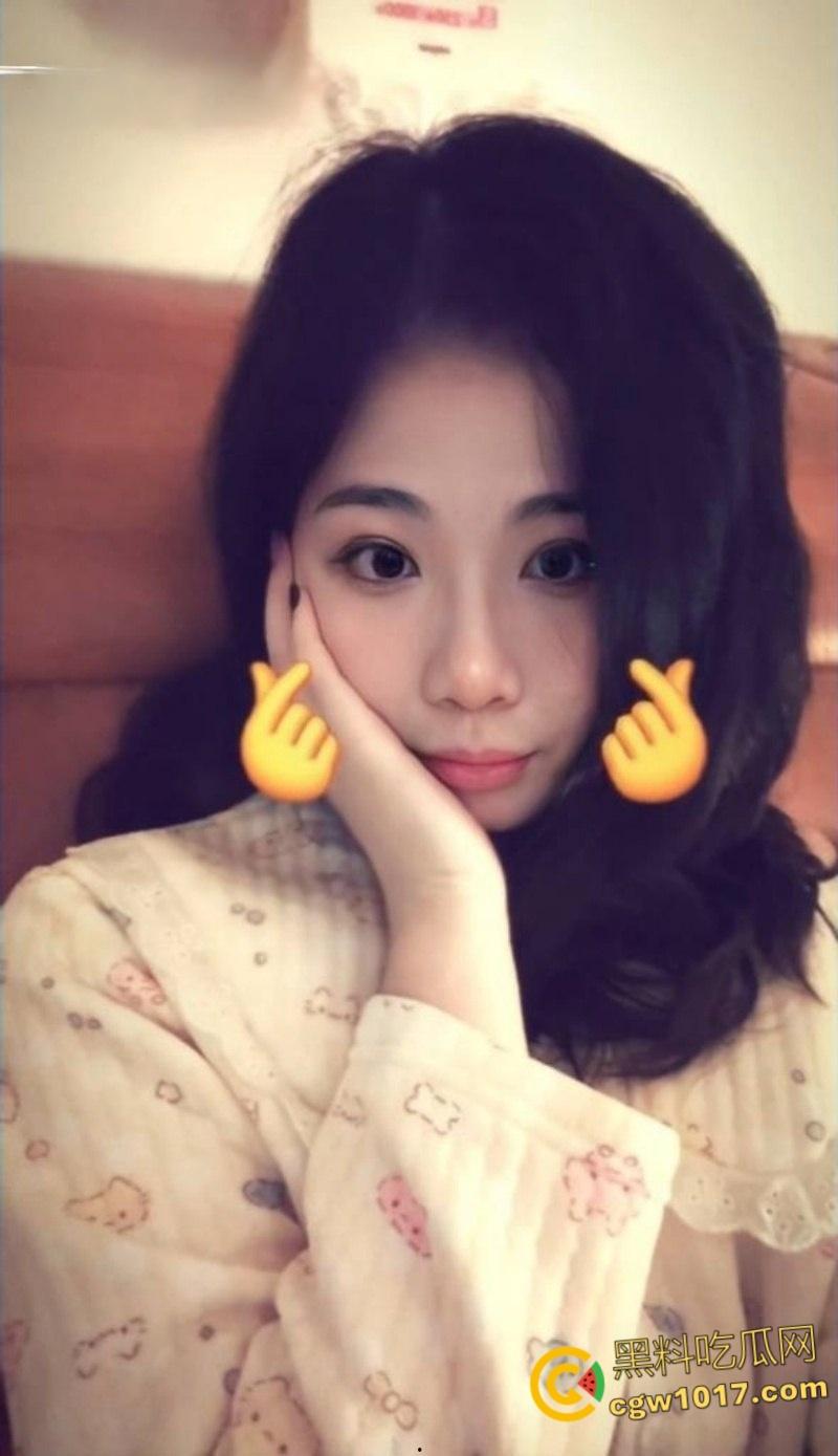 湖南长沙高颜母狗【赵莹】, 社交软件约炮被瓜友曝光,大屌后入爆操到失神,快射时主动张口求精液保养!-1