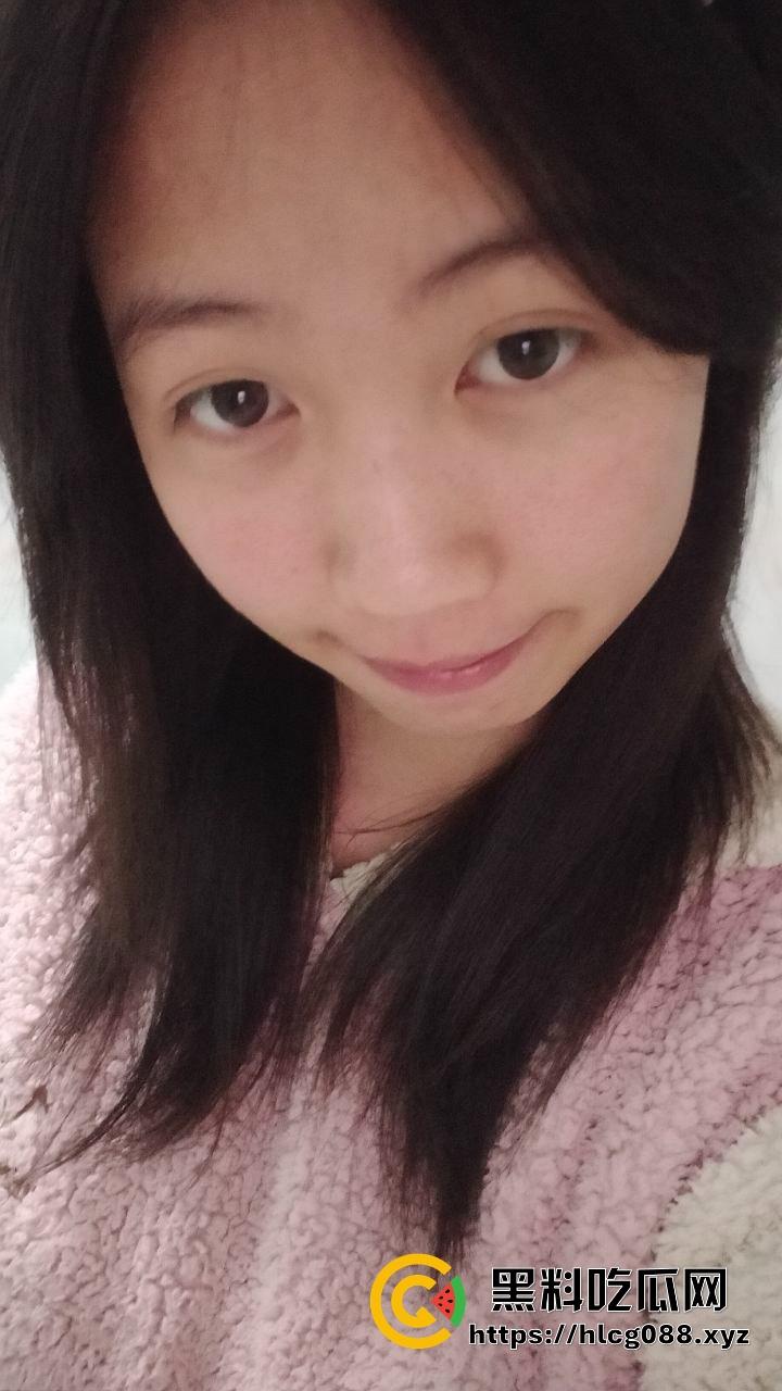 四川眉山仁寿县【李佳玲】背着男友偷人,分手后骚料满天飞,这贱货下贱得让人想吐!-3